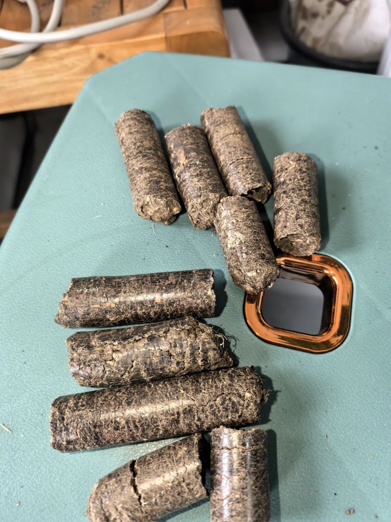 纯甘蔗叶颗粒饲料（适合所有养殖需求）欢迎养殖场选购