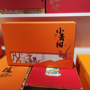 金泓茶业集陈皮、大红柑柑普茶、小青柑、柑普茶、普洱茶等产品