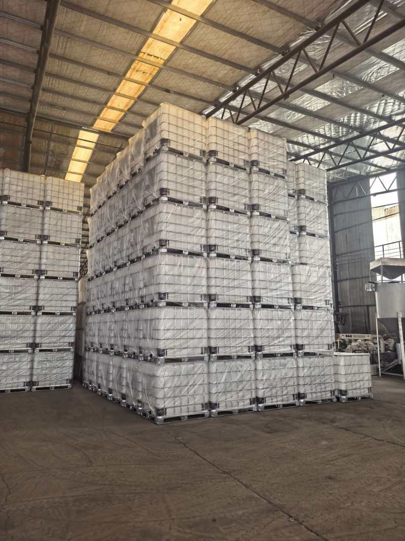 全新吨桶。可装一吨水。