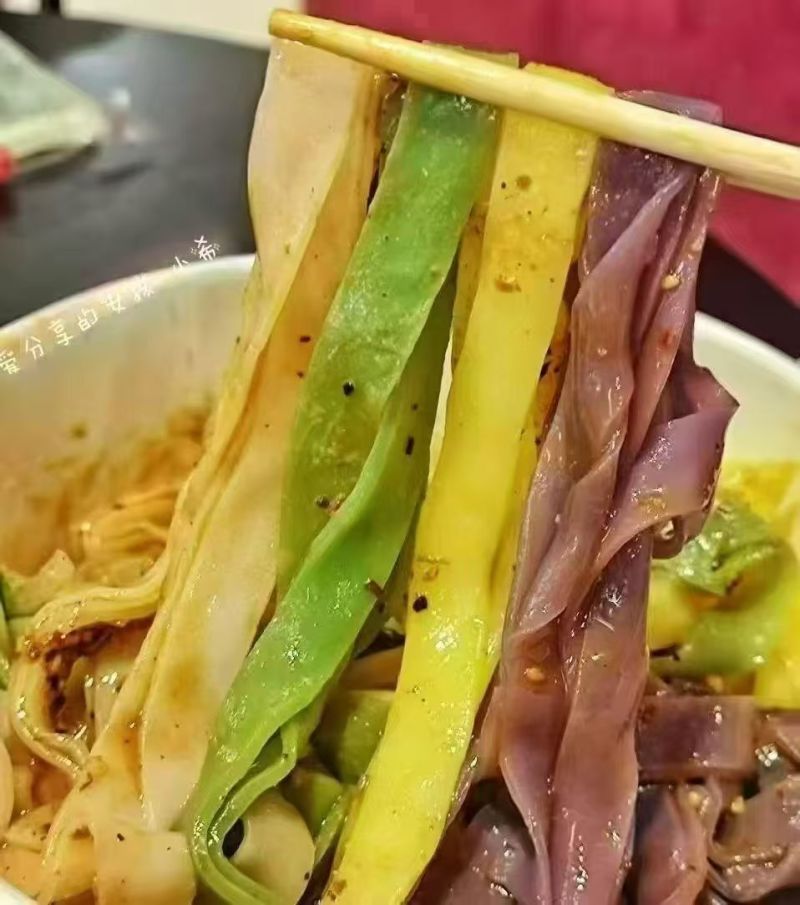 果蔬干面皮凉皮五彩凉皮