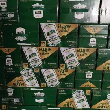 刚刚到库2000件哈尔滨特酿啤酒500X12罐，