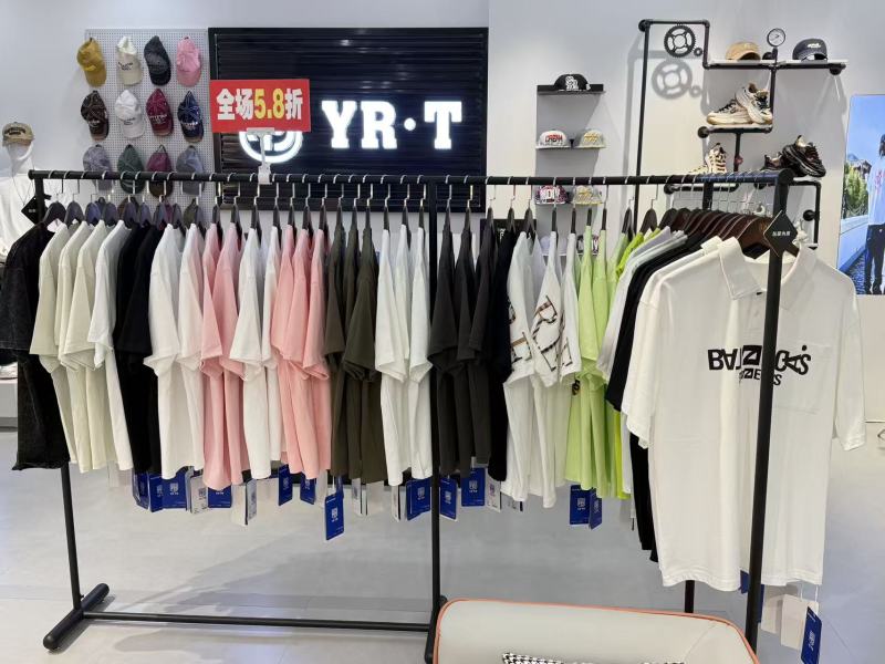 男装潮牌实体店倒闭，数量100多件