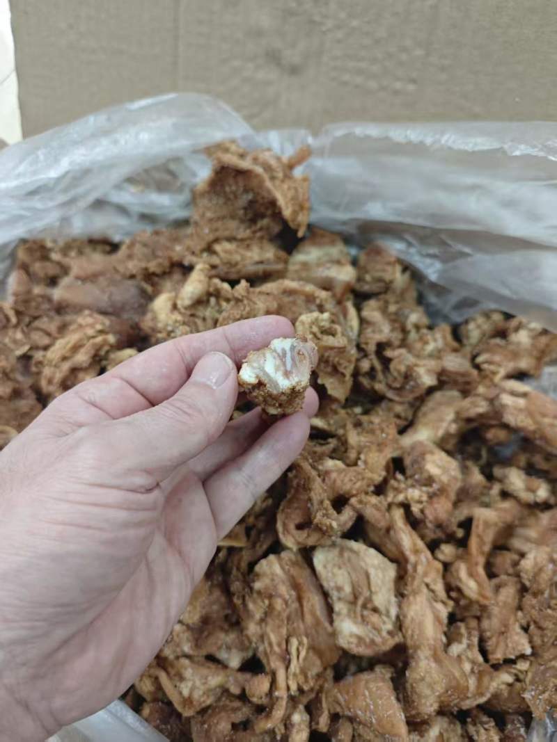 熟牛腱肉块，牛腱过水修割碎肉，带筋带肉，可试样，郑州现货