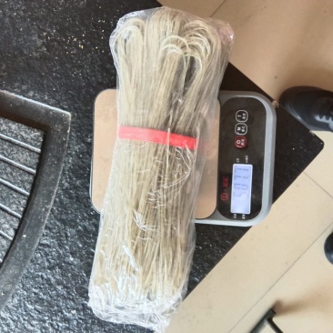 红薯细粉条，库存处理，还有9个月过期，