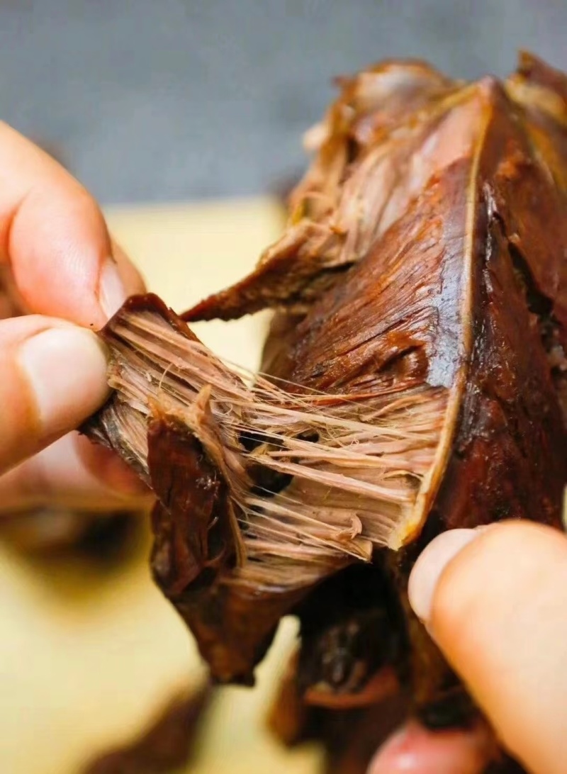 脆皮炭烧鸽