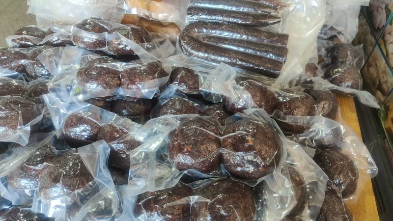 云南宣威土特产，血豆腐，味美价廉，厂家直销，量大从优