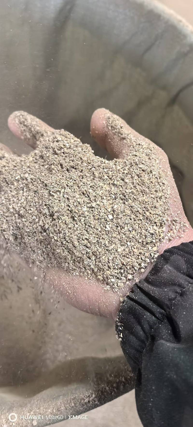花生壳粉，颜色气味好，水分灰粉低，欢迎老板视频看货