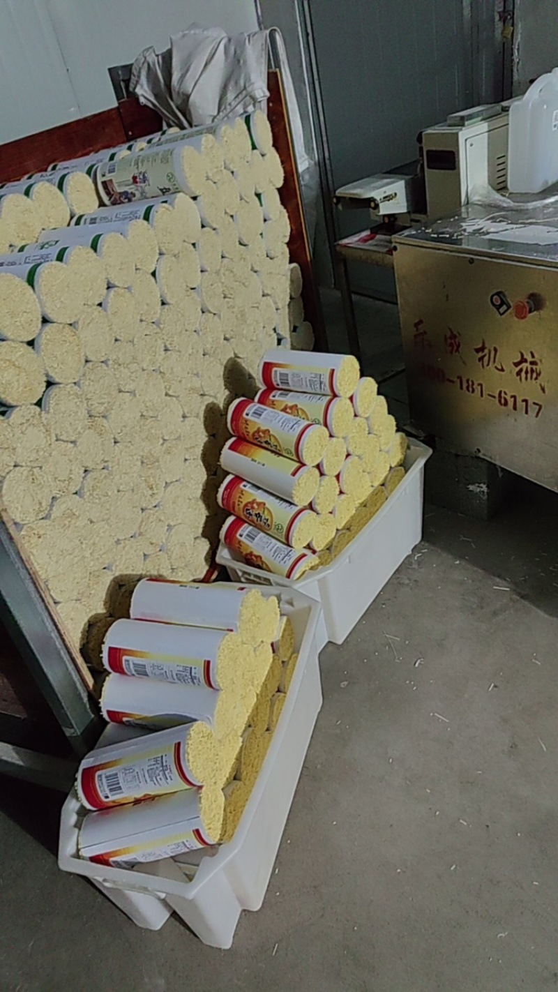 鸡蛋面挂面面条，厂家直发，大量有货，欢迎各位老板咨询采