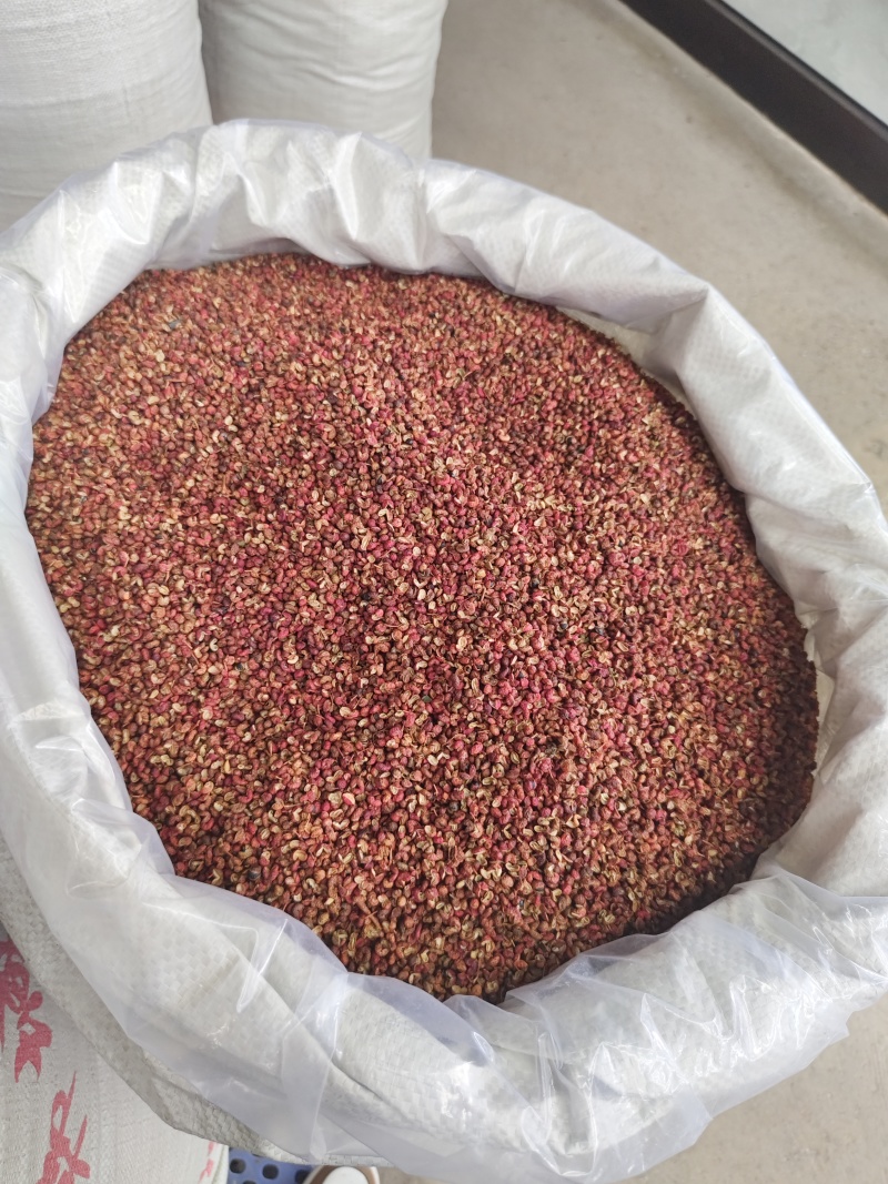 茂纹花椒四川红花椒香味浓郁麻味纯正很麻很香精选花椒