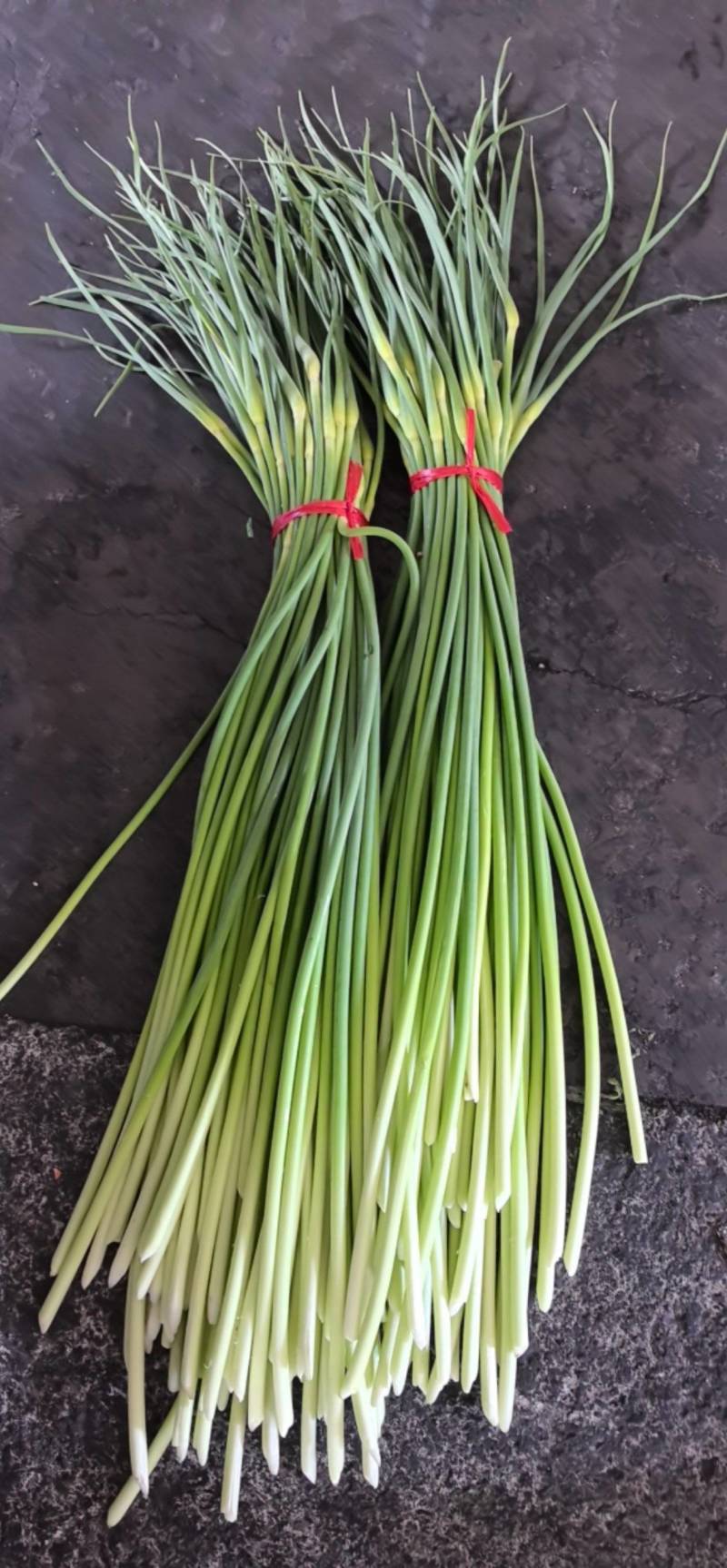 白帽蒜薹开始上市，绿度好干苔全国发货