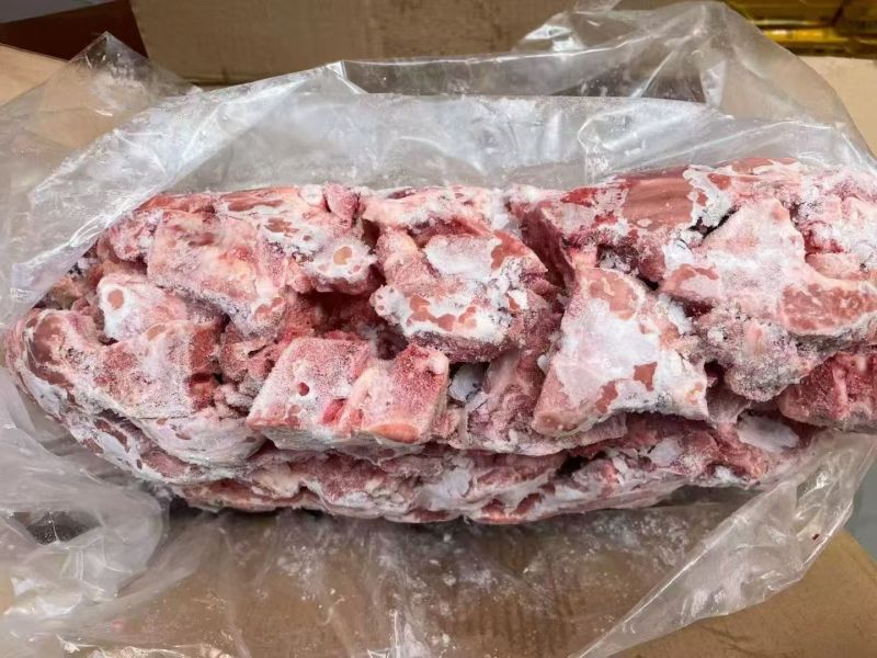 多肉碎骨，排骨粒，自助餐工地性价比高，猪排骨