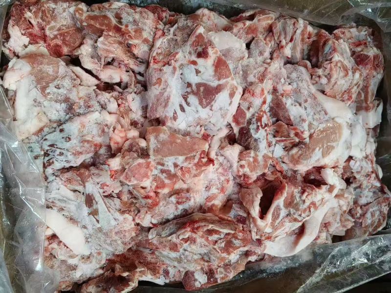 多肉碎骨，排骨粒，自助餐工地性价比高，猪排骨