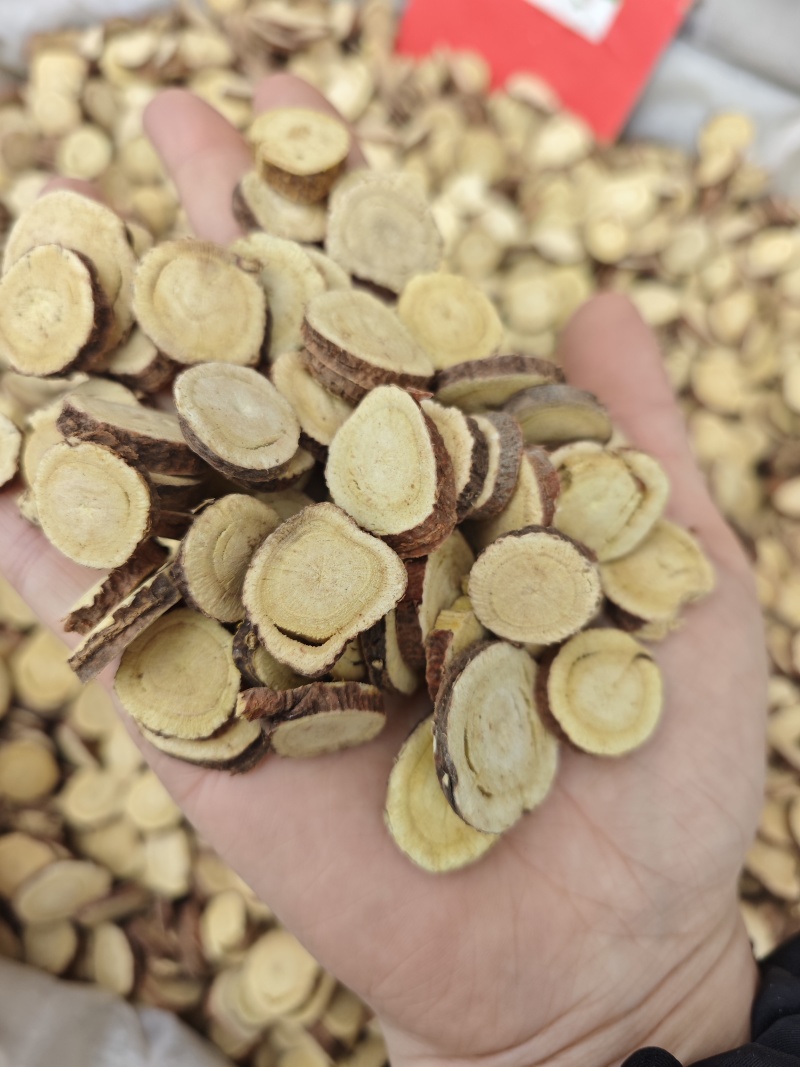 甘肃红皮甘草片优质甘草片