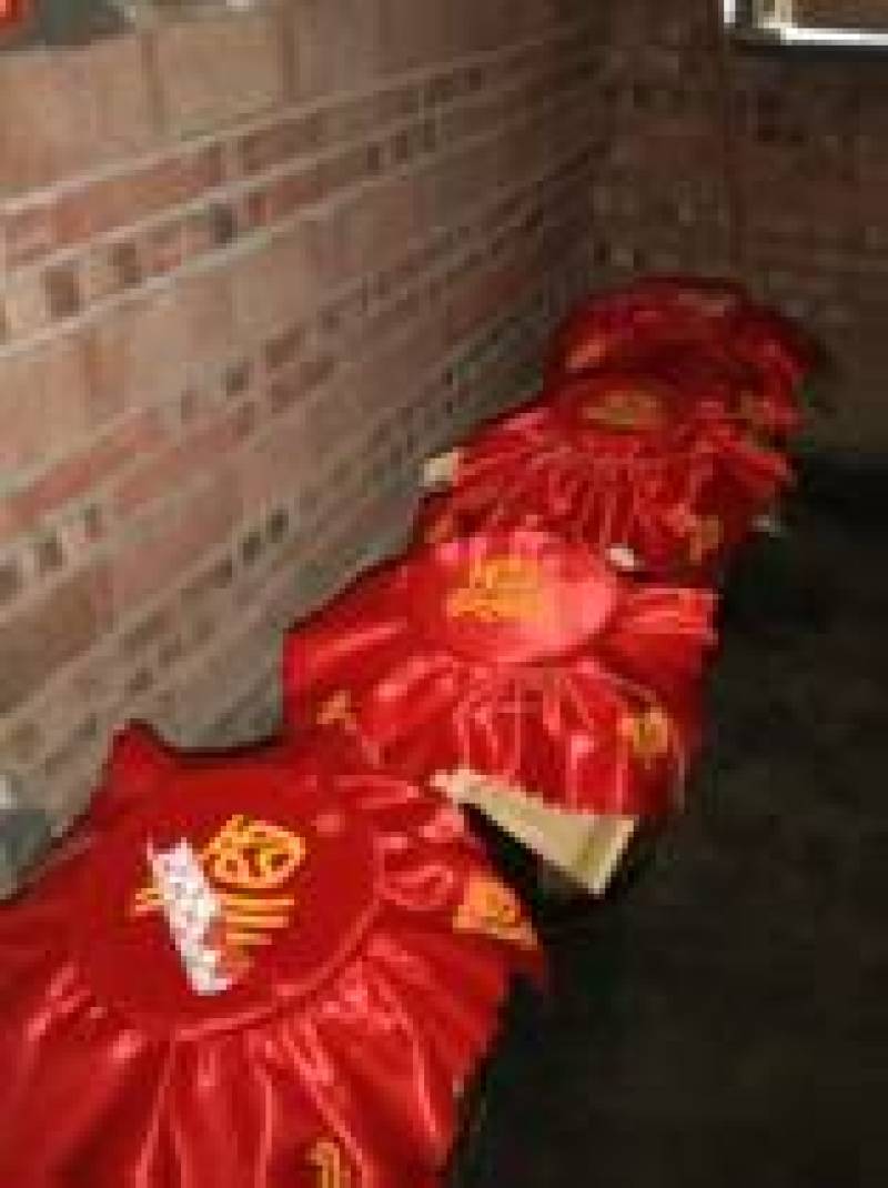 纯粮酒以优质大米为原料传通工艺精心醒制