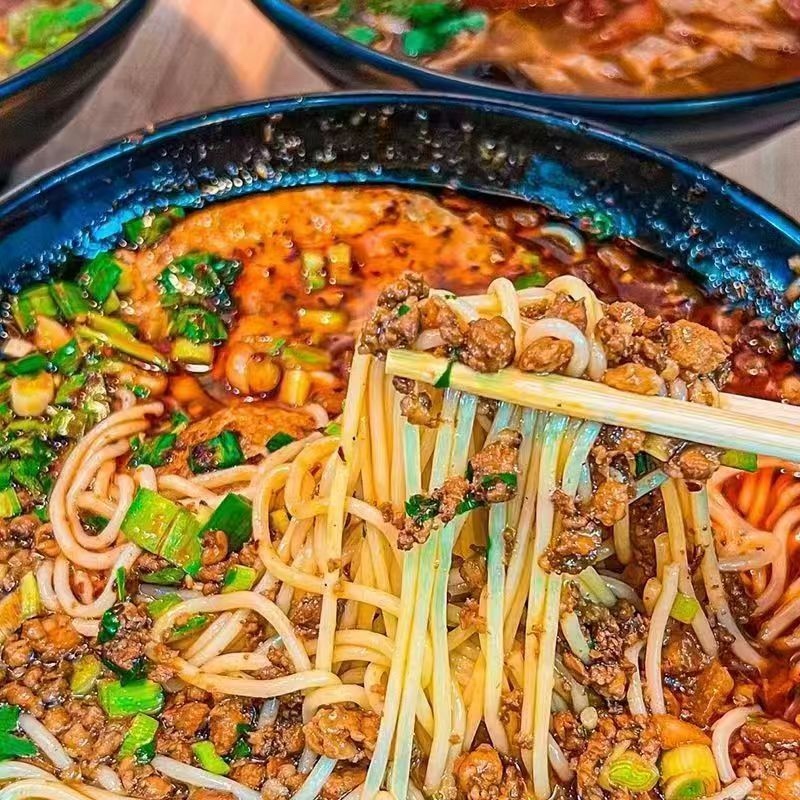 老宗家米线，70克大肉酱包，地道风味鲜香浓郁