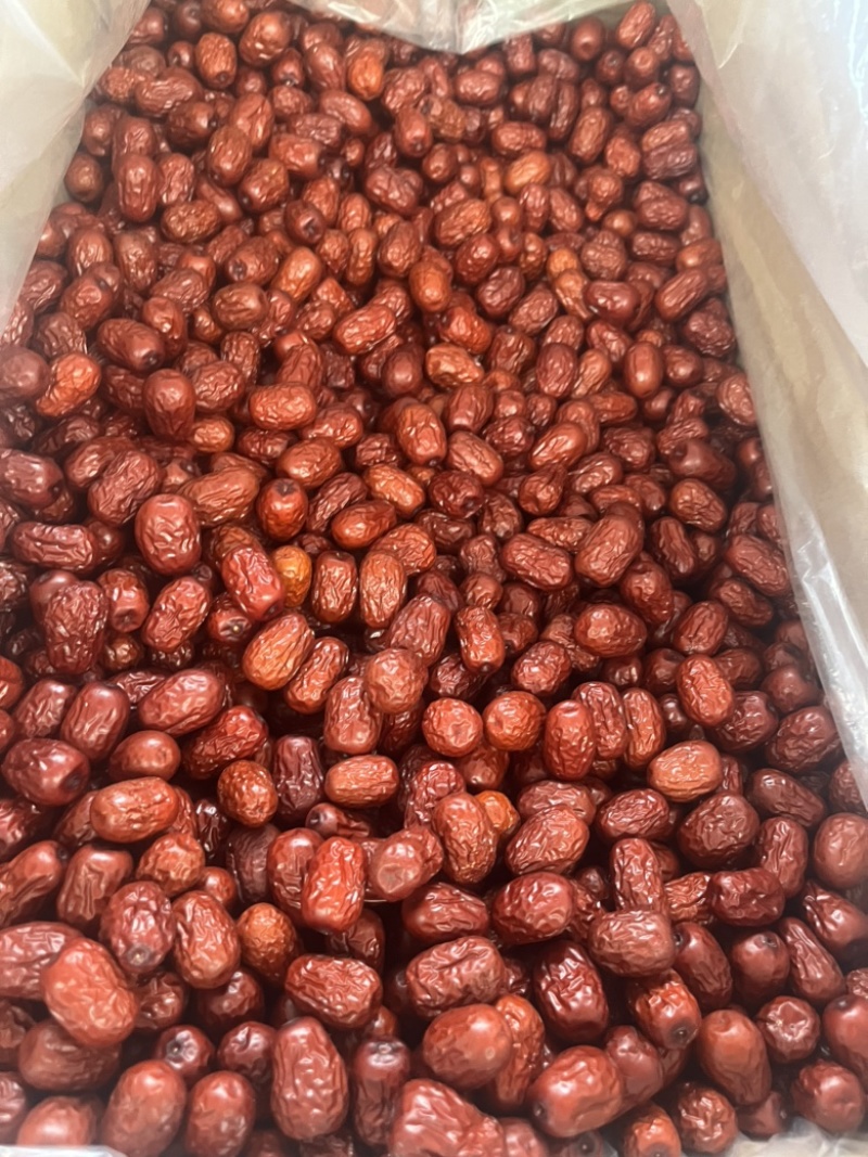新疆灰枣三级，厂家直销，各种规格齐全