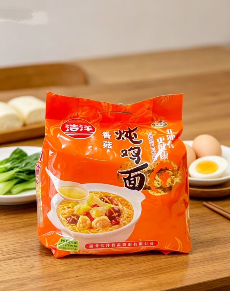 精品香菇炖鸡面产地一手货源全国发货量大价优
