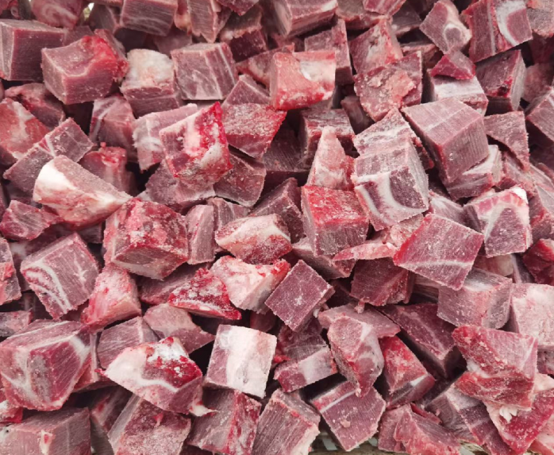 母猪排骨粒带肉多新鲜。价格实在，一手货源