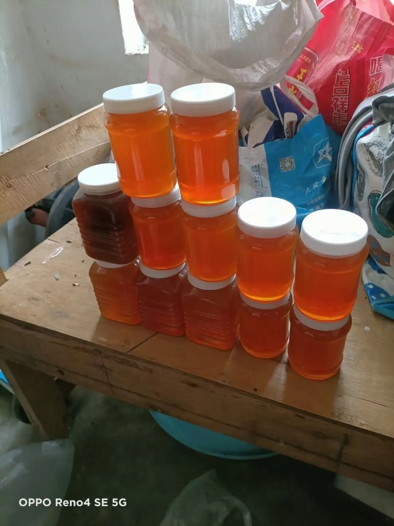 云南边境土蜂蜜农家自产