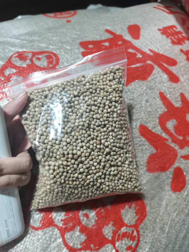 海南正宗白胡椒，纯干无杂质，大坡白胡椒种植园区直发