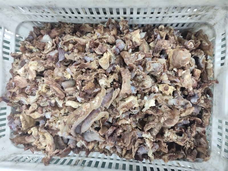 【熟牛肉】剔骨肉为骨边精华，筋肉相连，软糯弹牙，脂香浓郁