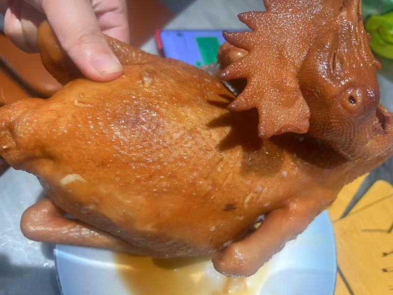 脆皮酱油鸡地摊电商批发脆皮卤水鸡老鸡鼓油鸡脆皮鸡