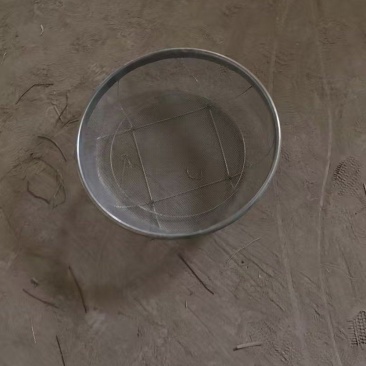 直径42cm钢板网圆筛，坚固耐用，筛分粮食、沙土、石子