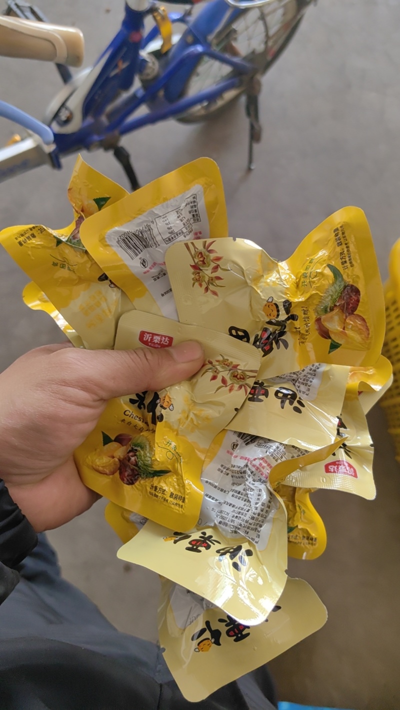 蒙阴熟栗子仁零食即食板栗仁油栗小包装孕妇仁油
