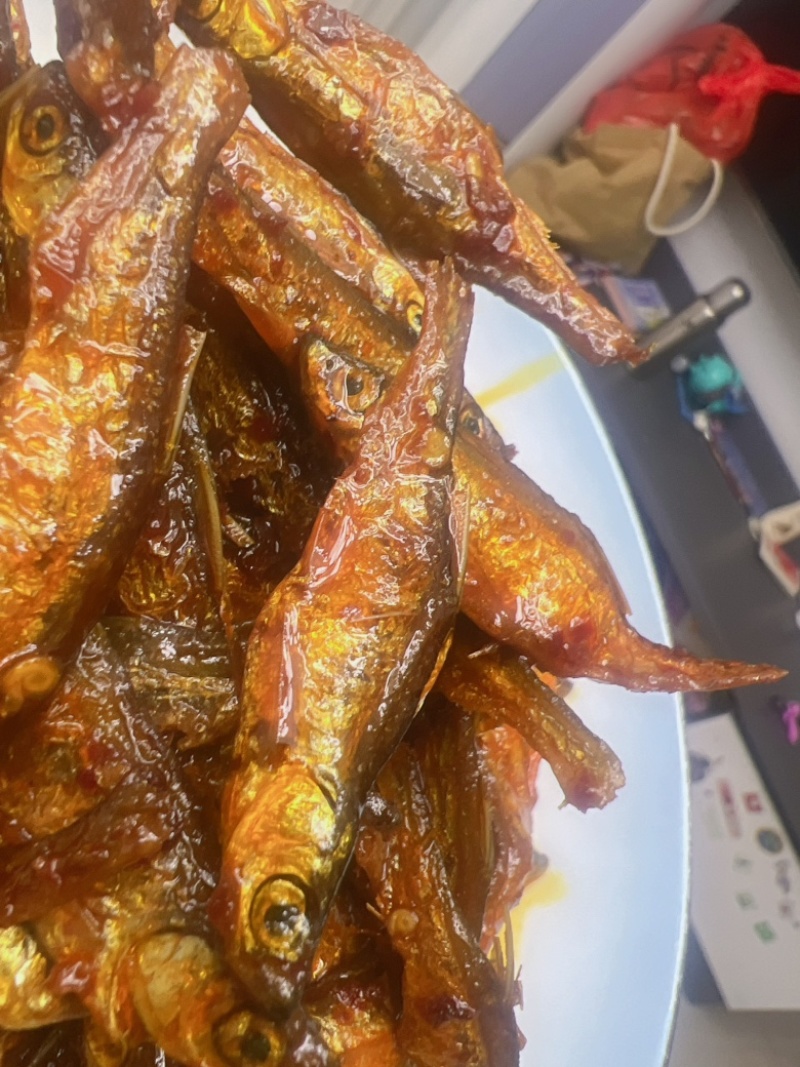 香辣开肚油炸鱼地摊电商批发香辣小鱼仔公鱼仔小河鱼干