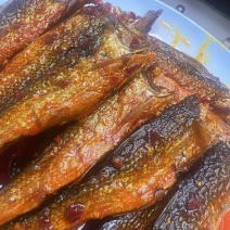 香辣东江鱼干地摊电商批发香辣手撕鱼干下饭菜下酒熟食熏鱼