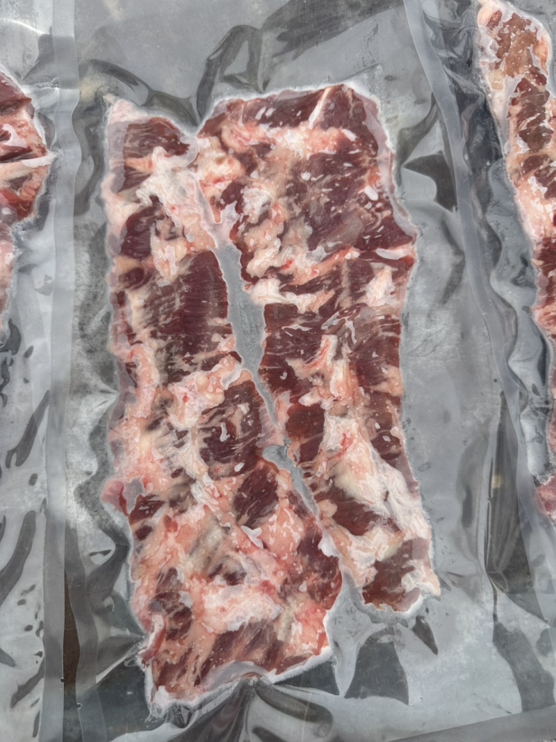 牛裙肉，手续齐全，全国发货，货源充足，需要的老板联系。