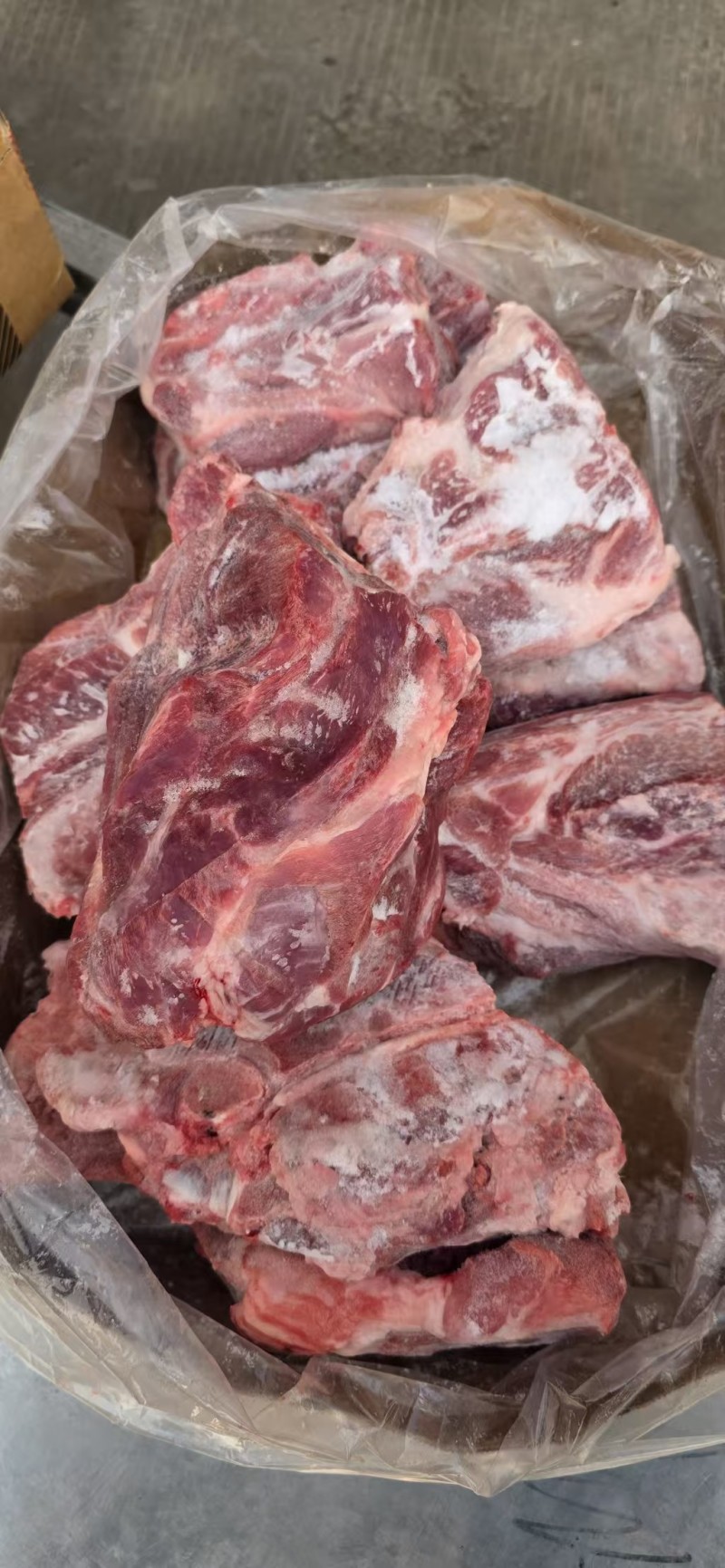 满肉猪颈骨可以代替牛脖骨用