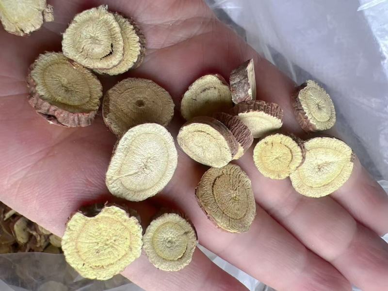甘草地摊电商批发甘草片甘肃大圆红皮甘草片甘草片甘草干