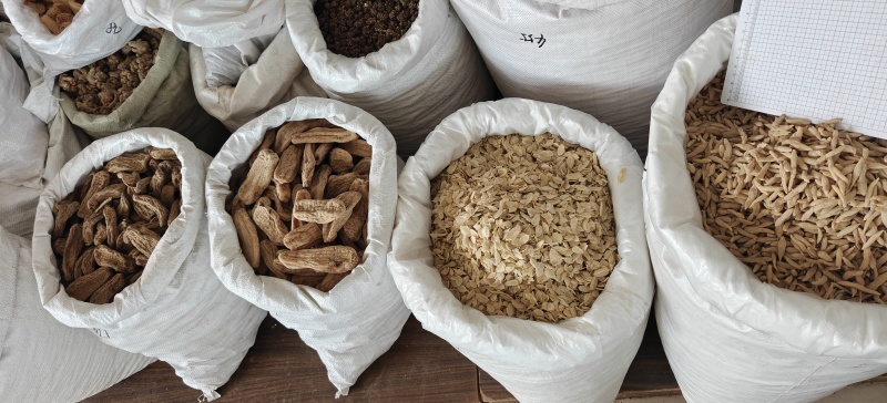 吴茱萸，江西中花，批发各种规格中药材关书药业
