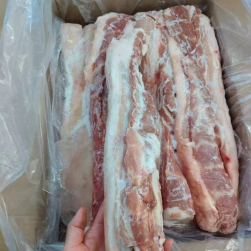 带皮五花肉条20斤一箱5元斤