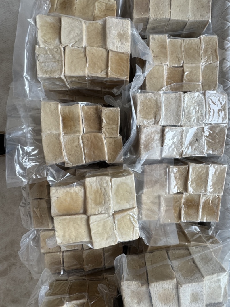 传统卤水豆腐干自然风干