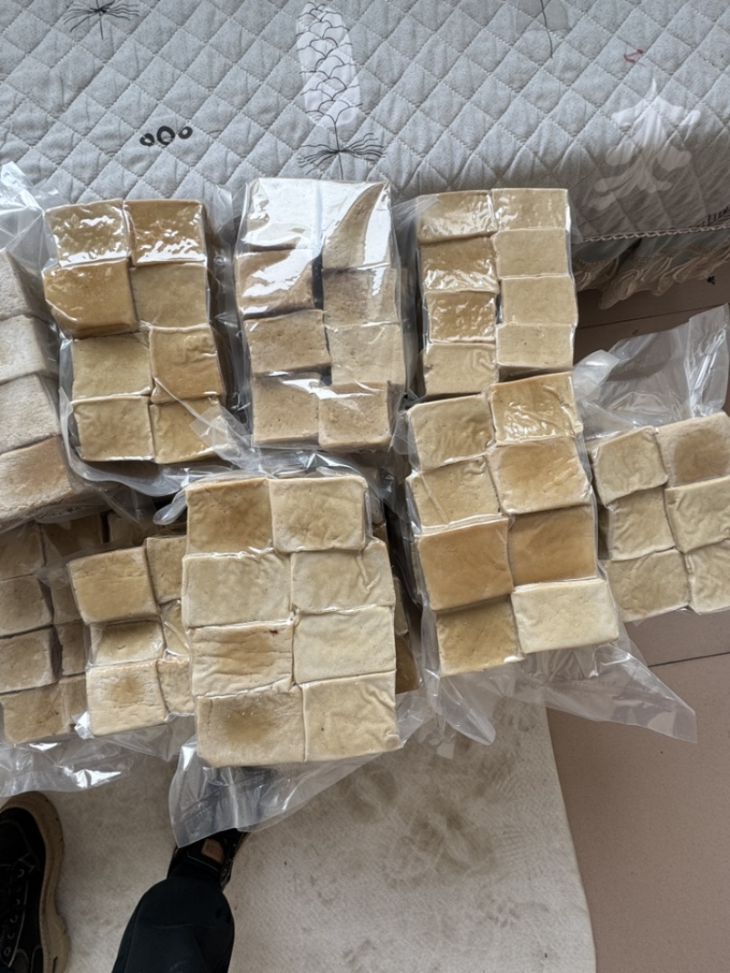 传统卤水豆腐干自然风干