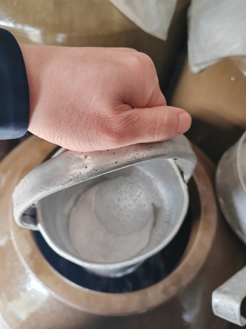 隆兴高山角小作坊纯酿白酒货源充足量大从优质量保证