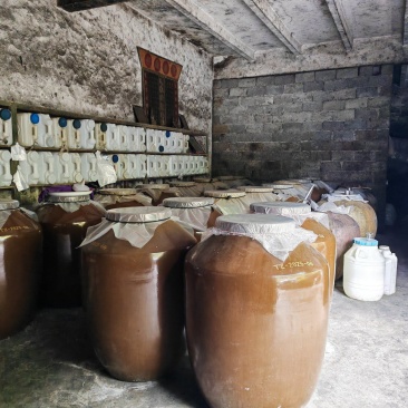 隆兴高山角小作坊纯酿白酒货源充足量大从优质量保证