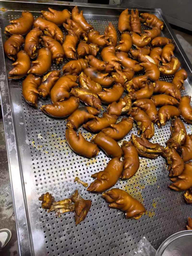 猪蹄，厂家一手货源，量大优惠，欢迎合作，可视频看货