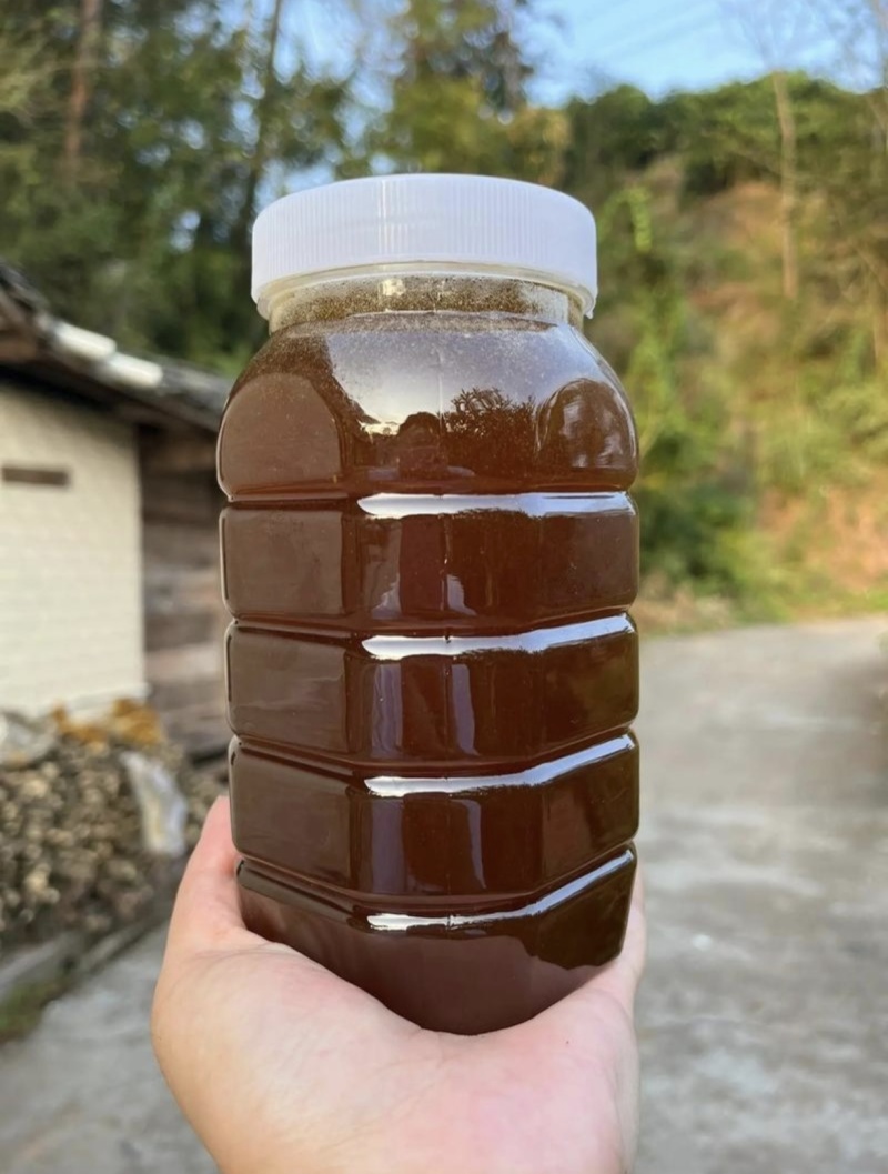 正宗土蜂蜜，一年只取一次的蜂蜜
