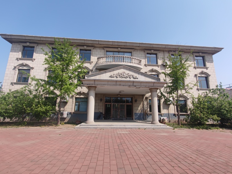 设施农用地，大棚，厂房，办公，水电路齐全
