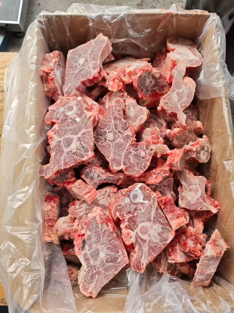 满肉羊蝎子白菜价
