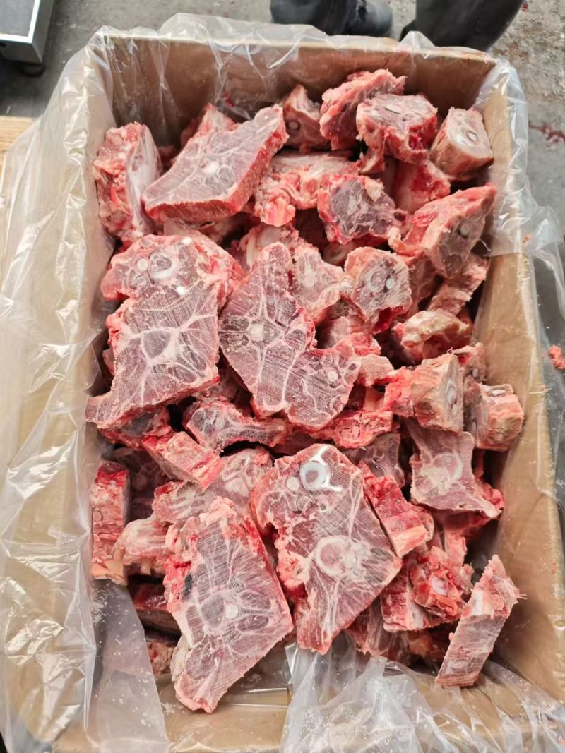 满肉羊蝎子白菜价
