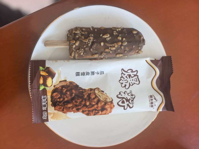 雪糕批发，老冰棍雪糕冰淇淋白糖冰激凌降暑冰棍厂家直销