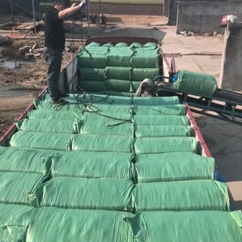 玉米秸秆青储黄储精品草料