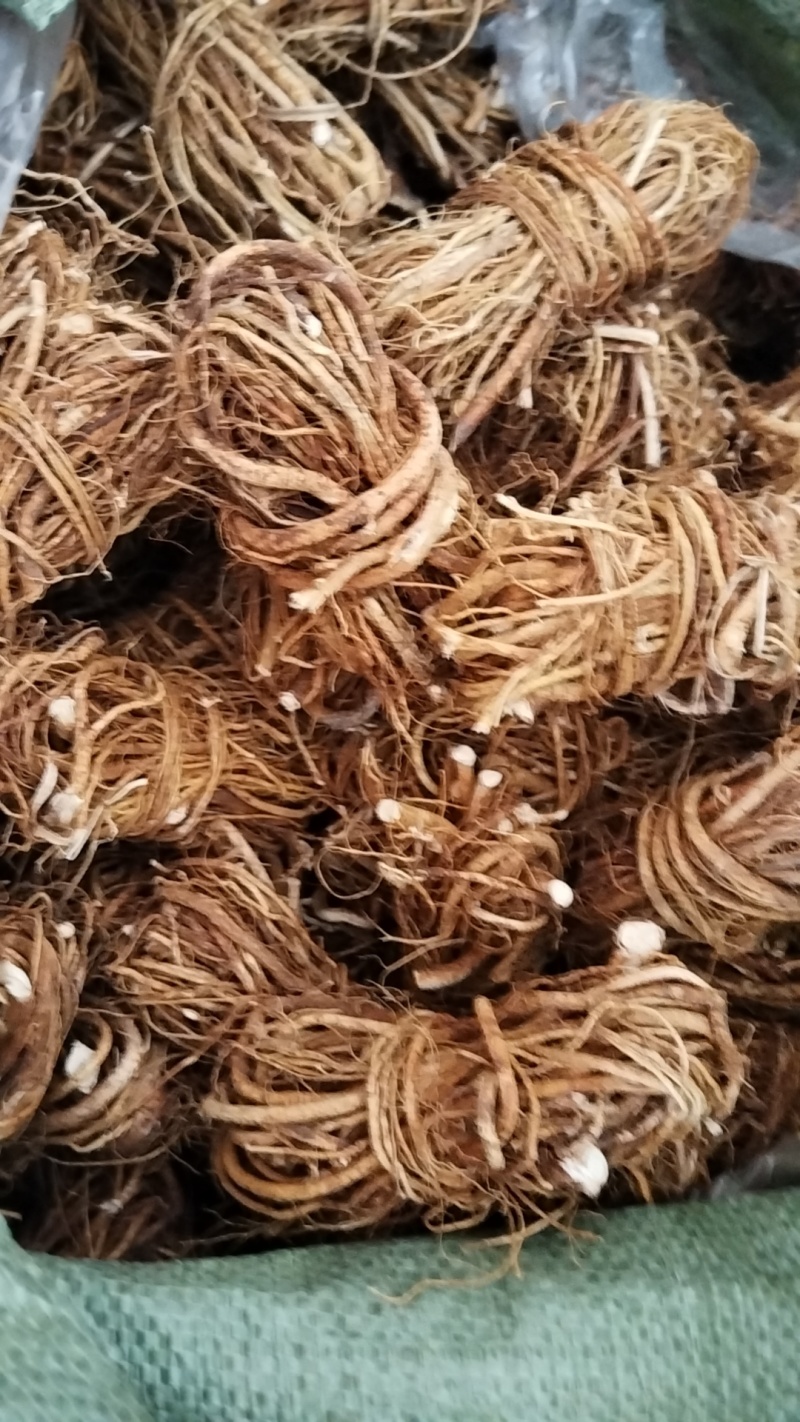 五指毛桃，扎把，切段，切片，各种规格都有，一手货源