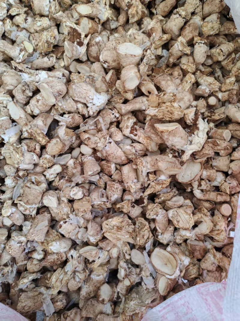 精品单剪香菇脚，量大从优，价格美丽，欢迎咨询订购