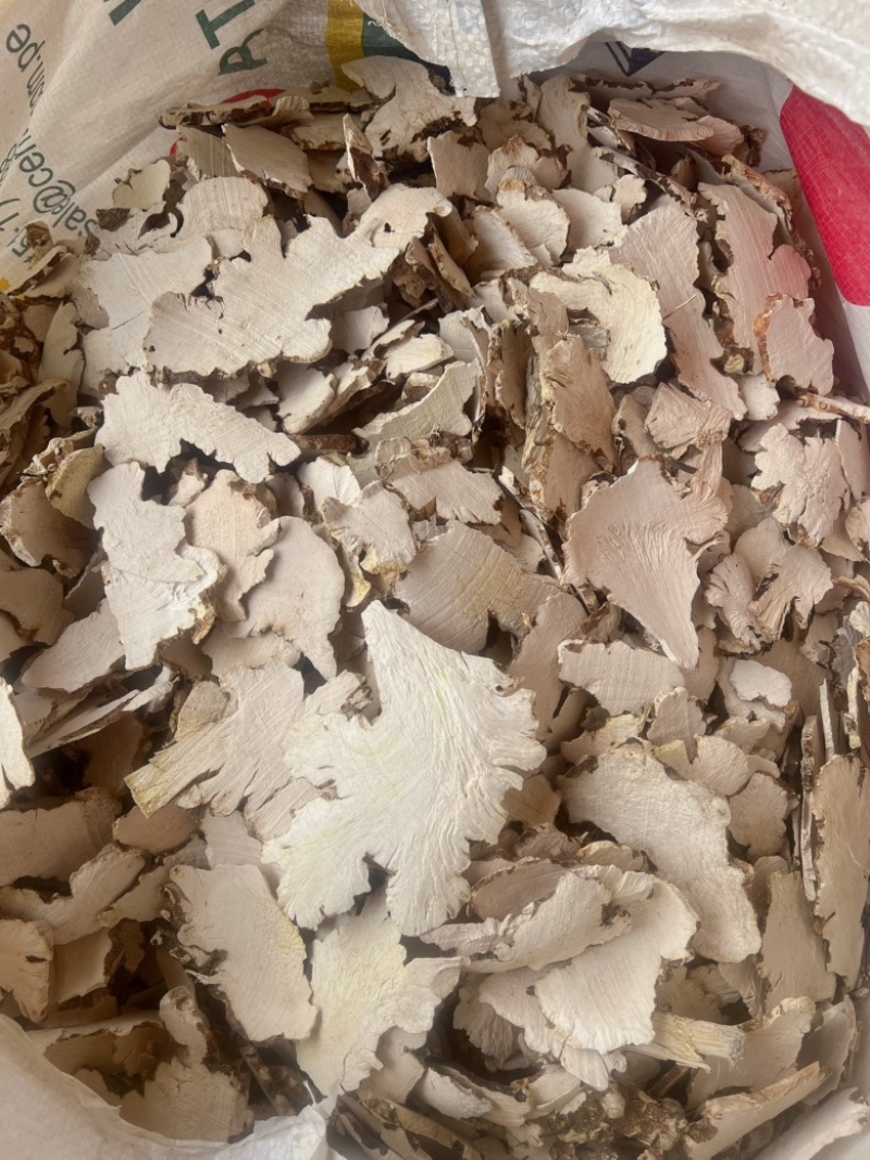 土茯苓干片地摊电商批发无硫磺土茯苓片白土茯苓干片干