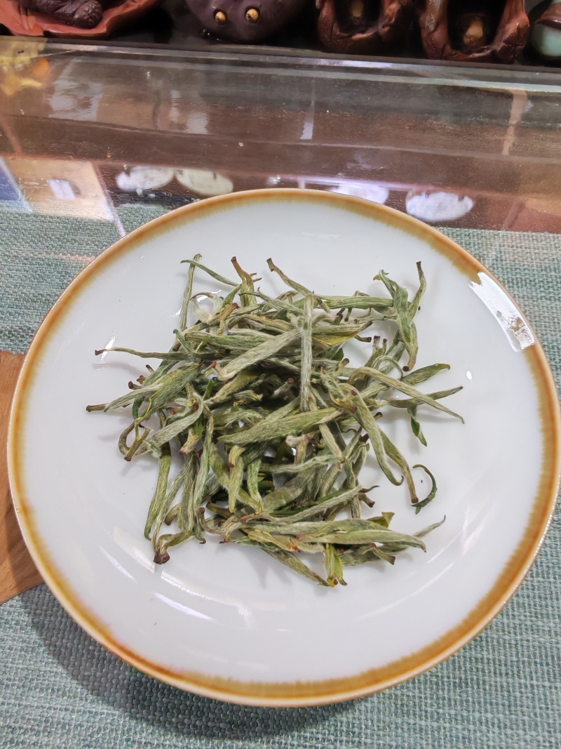 湘西高山云雾绿茶，红茶，电话和微***********